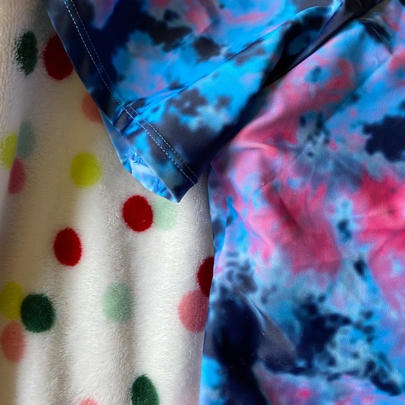 Tie Die Wet Suit - Picture 4 of 5